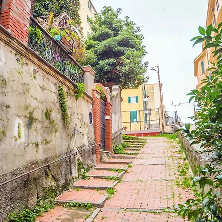 Apartmán Garibaldi 3 Minutes, Free Wifi & Netflix By Tilo Janov