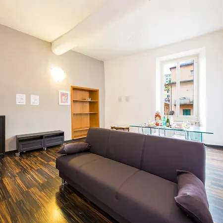 Garibaldi 3 Minutes, Free Wifi & Netflix By Tilo *